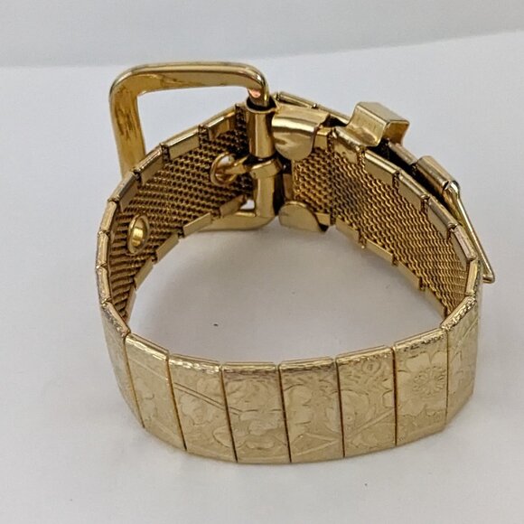 Vintage Gold Tone Floral Etched Buckle Bracelet - Picture 3 of 7